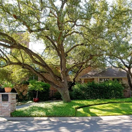 Image 1 - 5024 Briar Tree Drive, Dallas, TX 75248, USA - House for sale