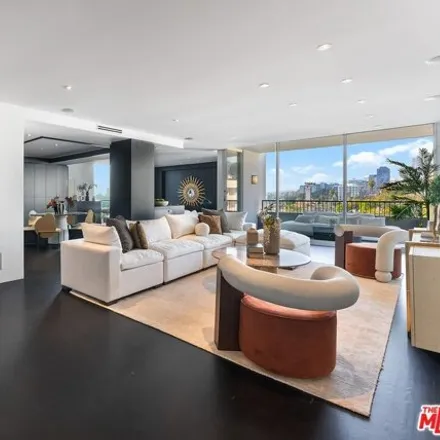 Image 3 - Sunset Marquis, 1200 Alta Loma Road, West Hollywood, CA 90069, USA - Condo for sale
