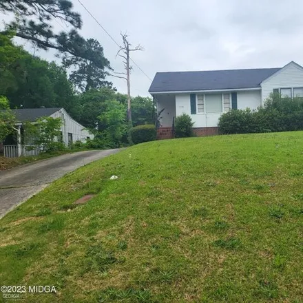 Buy this 3 bed house on 3024 Somerset Drive in Macon, GA 31206