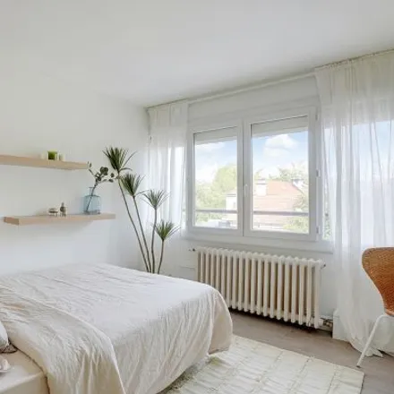 Rent this 1 bed room on 1 Rue de Versailles in 92140 Clamart, France