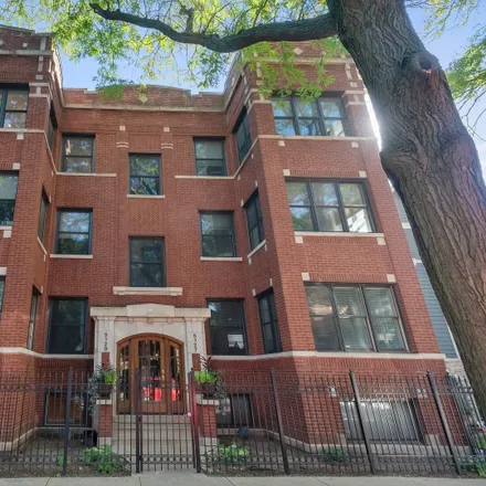 Buy this 2 bed house on 5129-5139 North Wolcott Avenue in Chicago, IL 60640