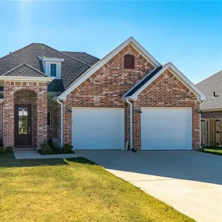 Buy this 4 bed house on West Gilligan Avenue in Rogers, AR 72758
