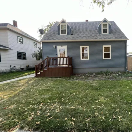 Buy this 5 bed house on 407 North Kline Street in Aberdeen, SD 57401