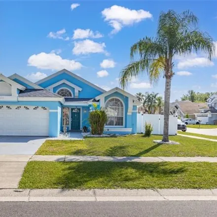 Buy this 3 bed house on 2419 Berkshire Ct in Kissimmee, Florida