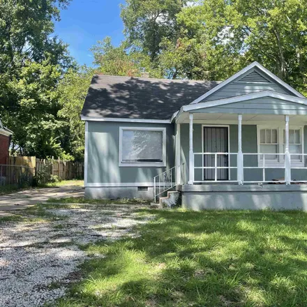 Buy this 3 bed house on 656 East Davant Avenue in Memphis, TN 38106