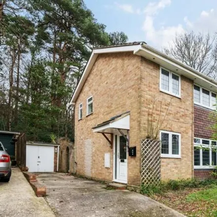 Buy this 3 bed house on 87 Dunvegan Drive in Southampton, SO16 8DB