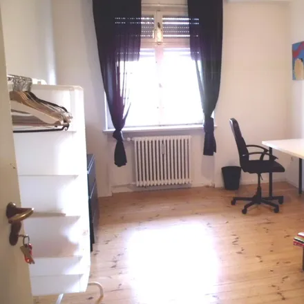 Rent this 6 bed room on Cunostraße 70 in 14199 Berlin, Germany
