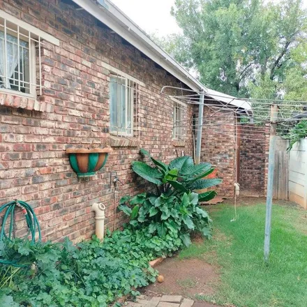 Rent this 3 bed apartment on 3 Besembos Street in Pellissier, Bloemfontein