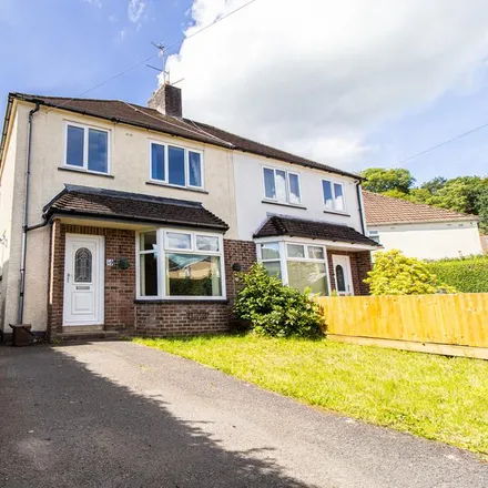 Rent this 3 bed duplex on Heol Berry in Gwaelod-y-garth, CF15 9HA