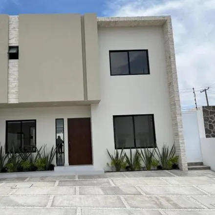 Buy this 4 bed house on Circuito UNAM in Delegaciön Santa Rosa Jáuregui, 76100 Juriquilla