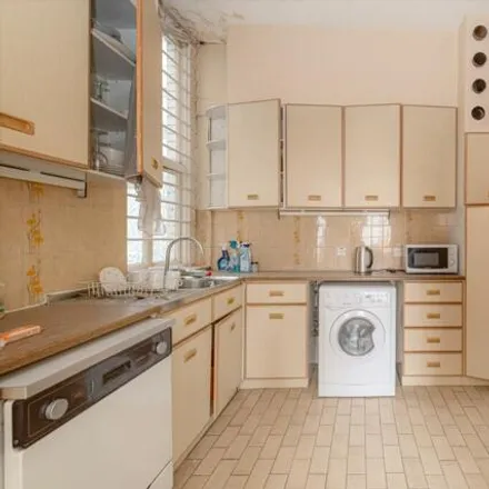 Image 4 - 64 South Audley Street, London, W1K 2PA, United Kingdom - Apartment for sale