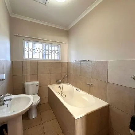 Image 6 - Ridge Avenue, Hoëveldpark, eMalahleni, 1042, South Africa - Townhouse for rent