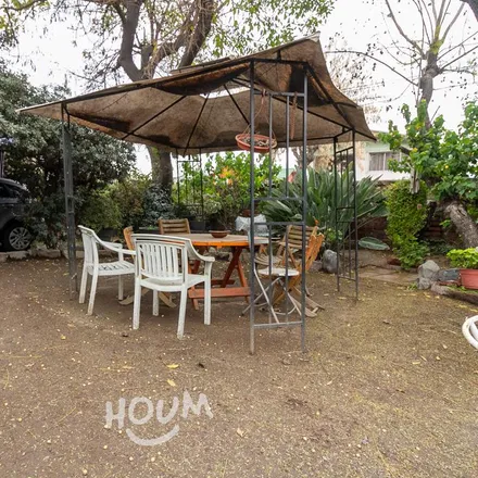 Buy this 5 bed house on Avenida Quilín 3573 in 781 0677 Provincia de Santiago, Chile