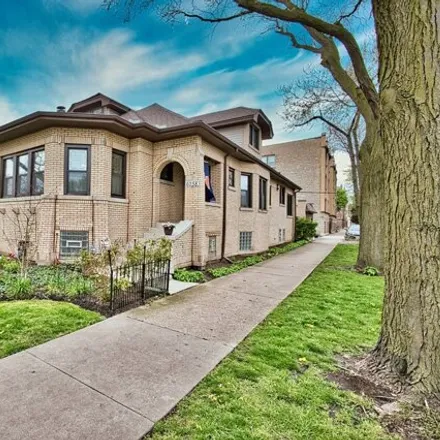 Image 2 - 6258 N Maplewood Ave, Chicago, Illinois, 60659 - House for sale