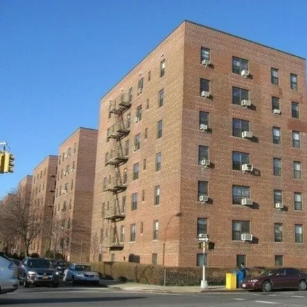 Buy this studio apartment on 32-25 88th Street in New York, NY 11369