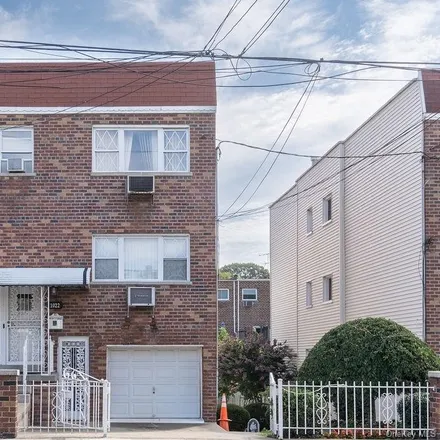 Buy this 5 bed townhouse on 1010 Throgmorton Avenue in New York, NY 10465