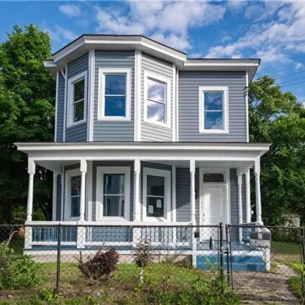 Buy this studio house on 840 Commerce Street in Petersburg, VA 23803