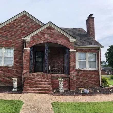 Buy this 3 bed house on 145 Grissom Street in Advance, MO 63730