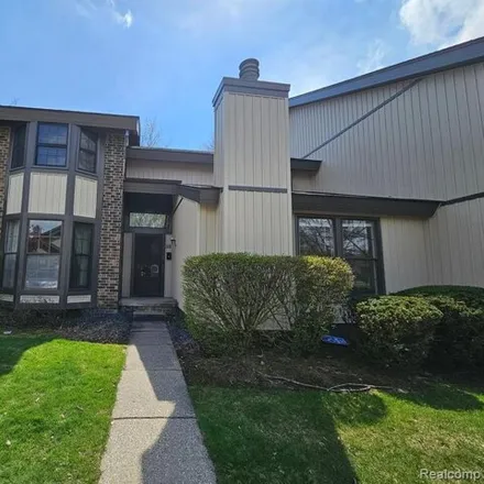 Rent this 3 bed condo on Cedar Brooke in Southfield, MI 48086