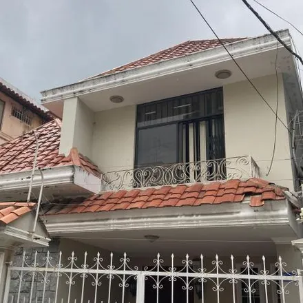 Buy this 4 bed house on Propiedad de la Universidad de Guayaquil in Avenida Francisco de Orellana, 090506