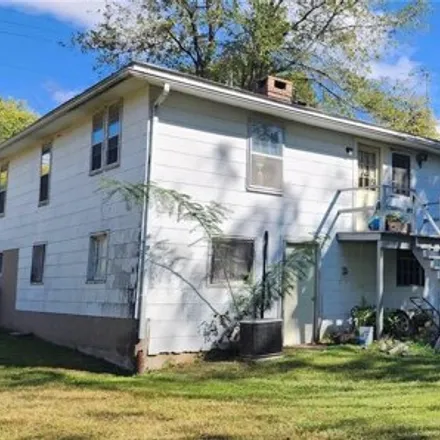 Image 6 - 421 West German Street, Chester, IL 62233, USA - House for sale