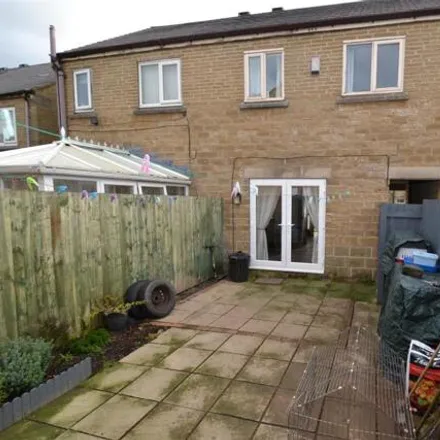 Image 5 - Alexandra Street, Queensbury, BD13 2EH, United Kingdom - Townhouse for sale