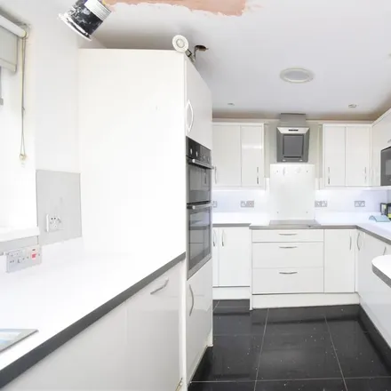 Rent this 4 bed townhouse on Milton Road in London, DA17 5BL