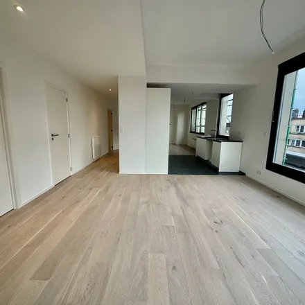 Rent this 3 bed apartment on Centre scolaire Dominique Pire in Rue du Grand-Serment - Grootsermentstraat, 1000 Brussels