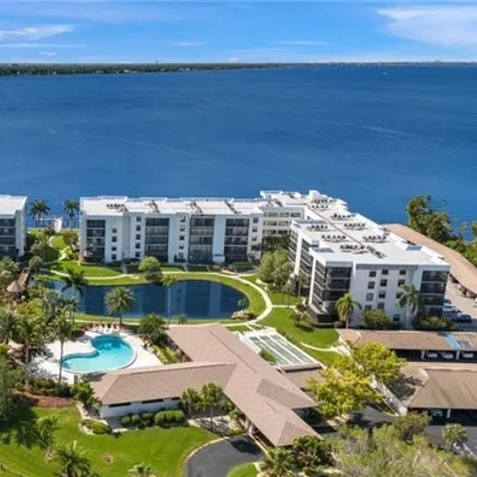 Buy this 2 bed condo on 3460 North Key Drive in Schooner Bay Condominiums, North Fort Myers