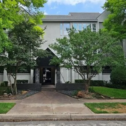 Buy this 2 bed condo on 3318 Knight Street in Dallas, TX 75219