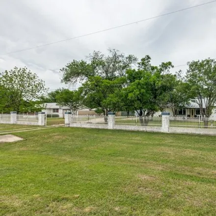 Image 2 - 17961 S Us Highway 281, San Antonio, Texas, 78221 - House for sale