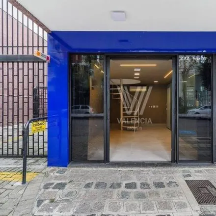 Buy this studio apartment on Rua Mariano Torres 592 in Centro, Curitiba - PR