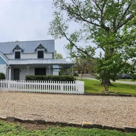 Buy this 2 bed house on 433 Longhorn Trail in Hood County, TX 76049