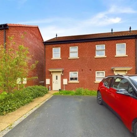 Buy this 2 bed townhouse on Spinning Drive in Nottingham, NG5 3JH