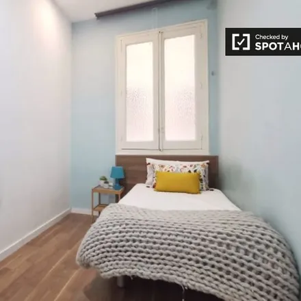 Rent this 5 bed room on Madrid in Bicimad 53, Plazuela de Ana Diosdado