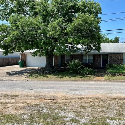 Buy this 3 bed house on 471 Nina Street in Bowie, TX 76230