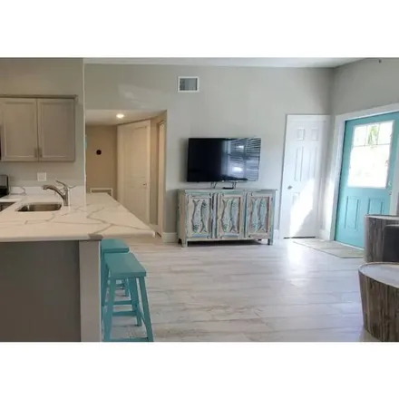 Rent this 2 bed townhouse on Stuart