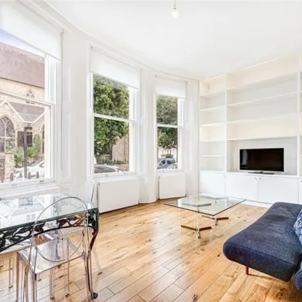 Rent this 2 bed room on 27 Warwick Square in London, SW1V 1RY