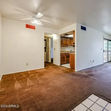 Image 5 - 3131 West Cochise Drive, Phoenix, AZ 85029, USA - Apartment for sale