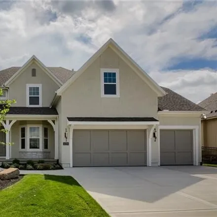 Buy this 5 bed house on 14601 Nieman Road in Overland Park, KS 66062