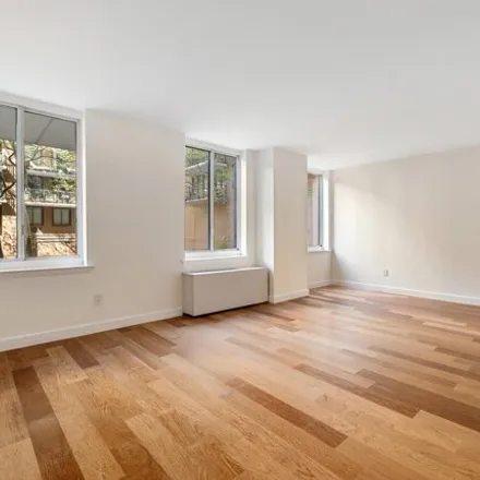 Rent this studio house on 333 Rector Place in New York, NY 10280