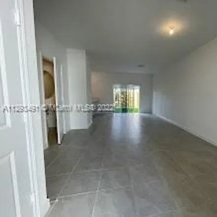 Image 4 - 1910 SE 10th Street, Homestead, FL 33035, USA - Townhouse for rent