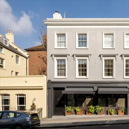 Buy this 3 bed apartment on Roger's Antiques Gallery in 65 Portobello Road, London