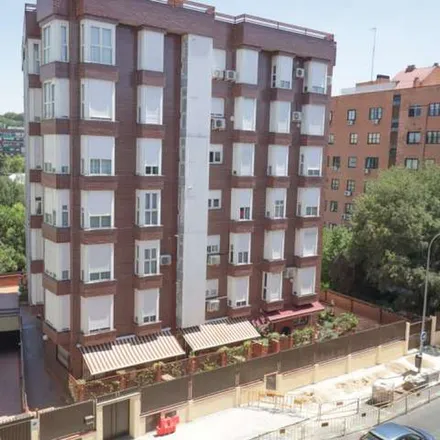 Image 4 - Calle de Saavedra Fajardo, 11, 28008 Madrid, Spain - Apartment for rent