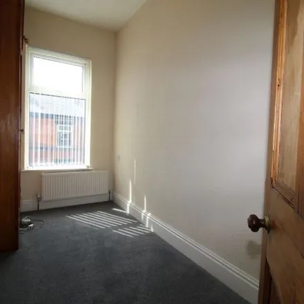 Image 7 - Vernon Street, Bury, BL9 5BB, United Kingdom - Apartment for rent