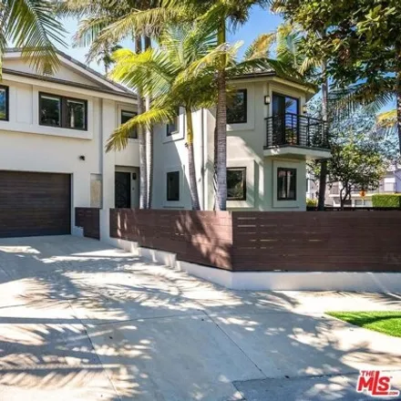 Rent this 5 bed house on 880 Oxford Avenue in Los Angeles, CA 90292