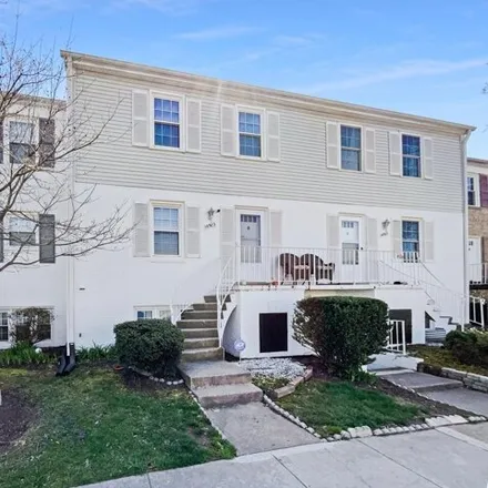 Buy this 3 bed condo on 14497 Golden Oak Road in Centreville, VA 20121