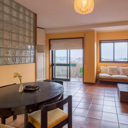 Rent this 1 bed apartment on Rua Óscar da Silva in 4450-759 Matosinhos, Portugal