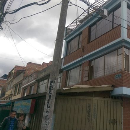 Rent this 10 bed apartment on Carrera 119 in Localidad Fontibón, 110911 Bogota