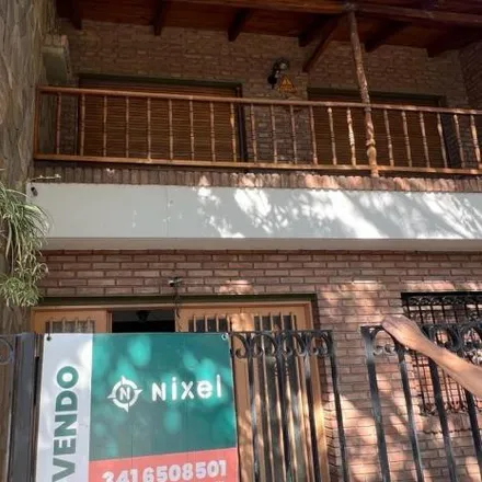 Buy this 3 bed house on 4784 in Juan Díaz de Solís, Belgrano